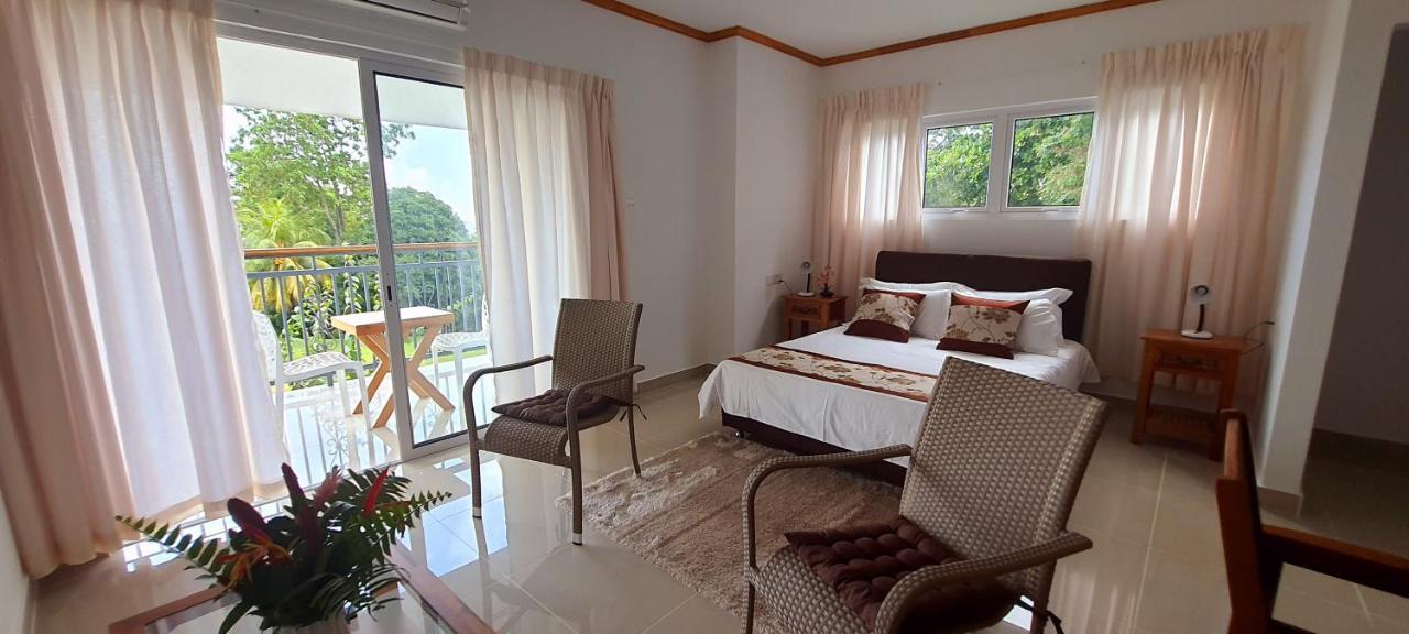 Le Chant De Merle Self -Catering Studios And Apartments Mahe Island ภายนอก รูปภาพ